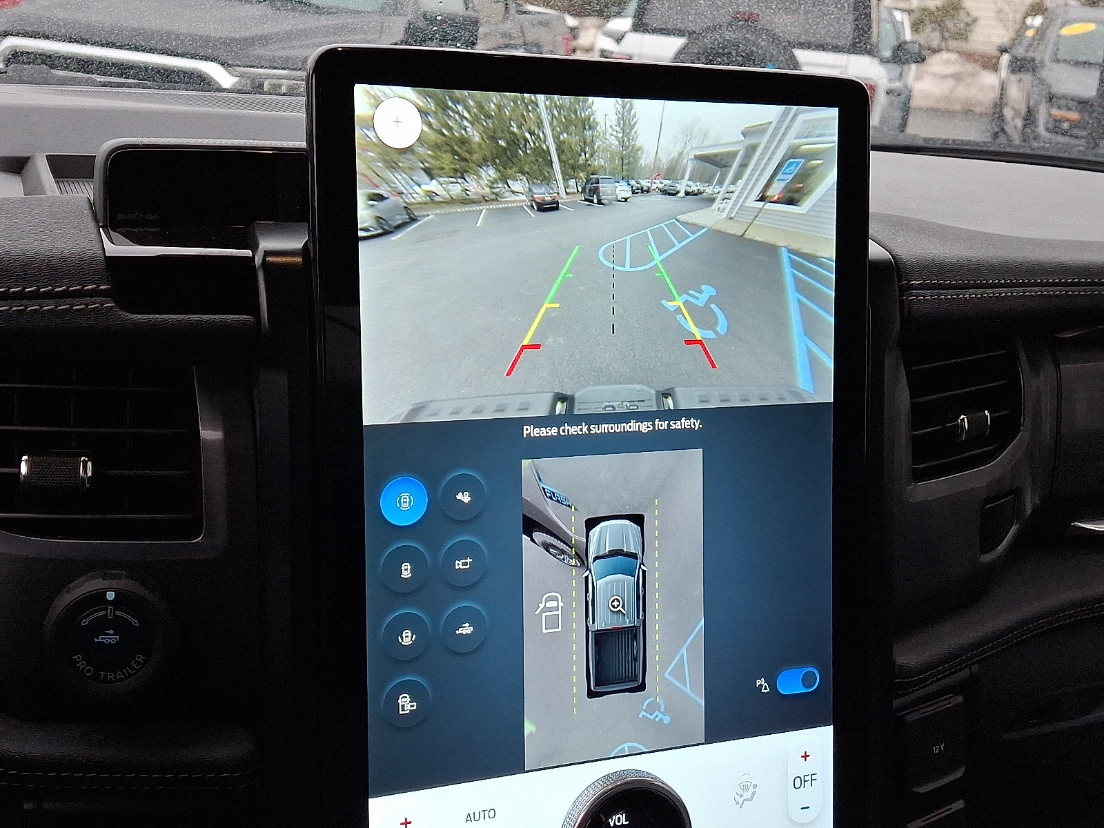 Certified 2025 Ford F150 Lightning Flash image 18