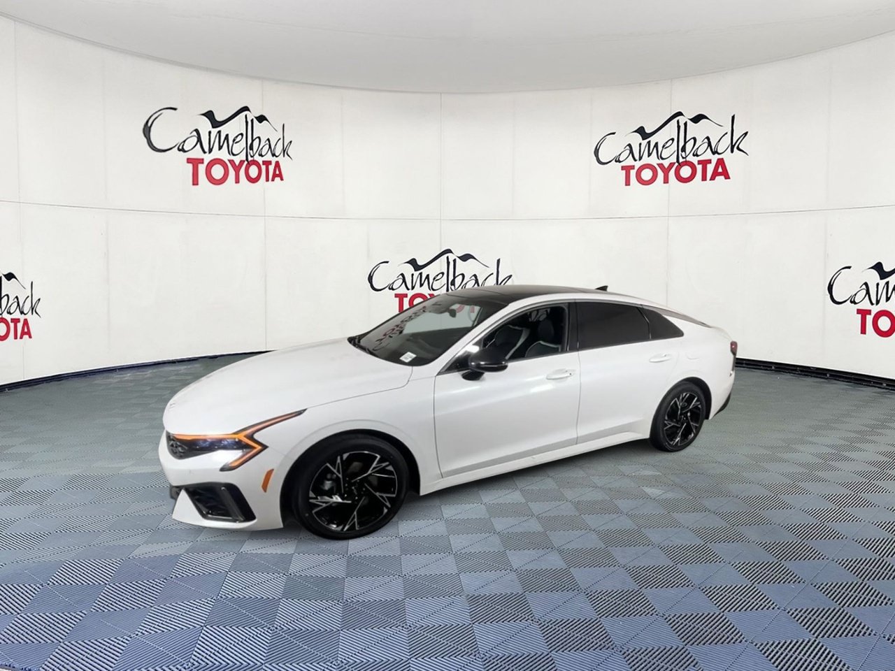 Used 2025 Kia K5 GT-Line w/ GT-Line Premium Package FWD image 7