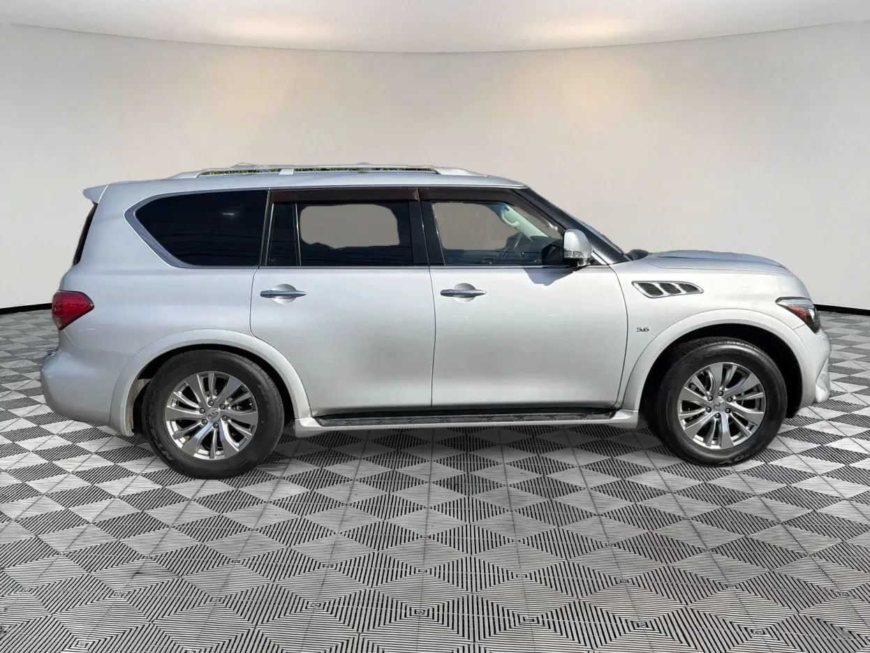 Used 2016 INFINITI QX80 4WD w/ All Season Package image 8