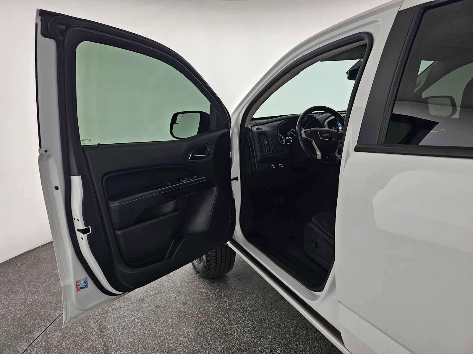 Used 2022 GMC Canyon Elevation w/ Trailering Package image 19