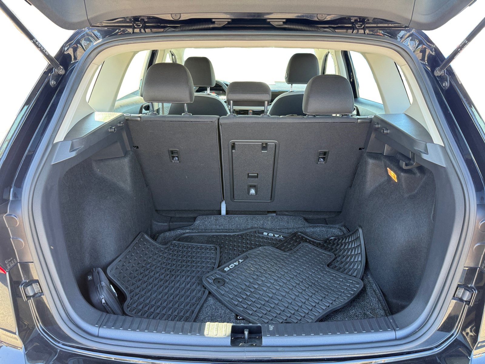 Certified 2023 Volkswagen Taos S FWD image 17