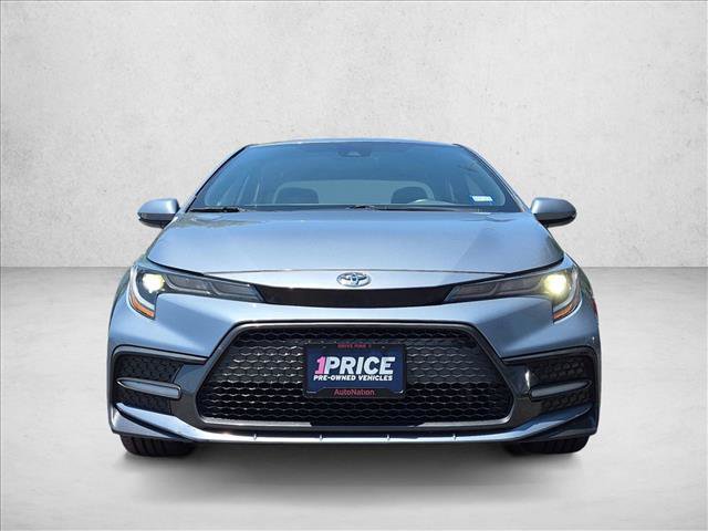 Used 2022 Toyota Corolla SE FWD image 2