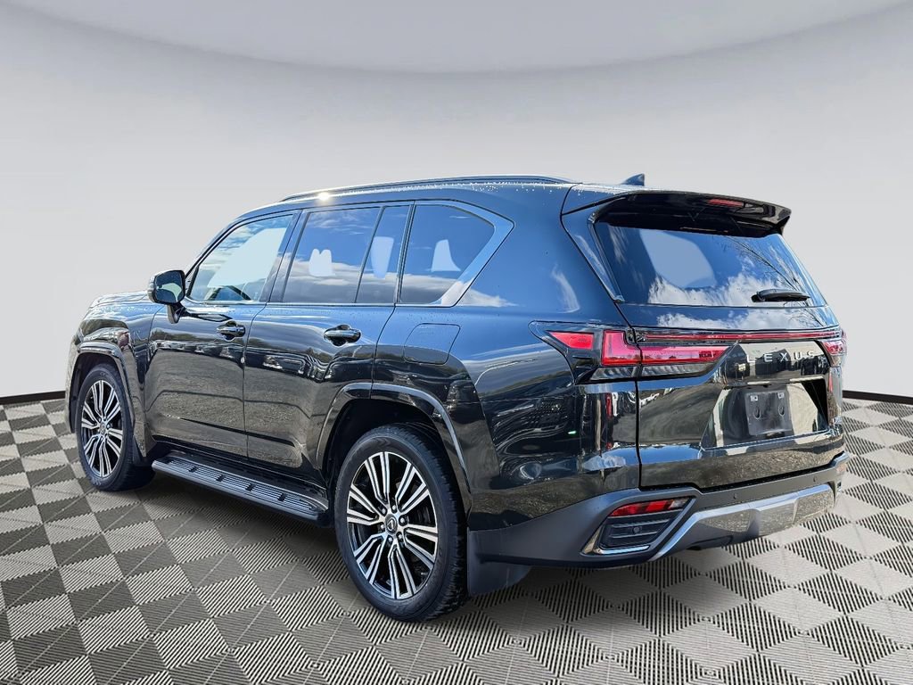 Used 2023 Lexus LX 600 4WD w/ Appearance Package image 4