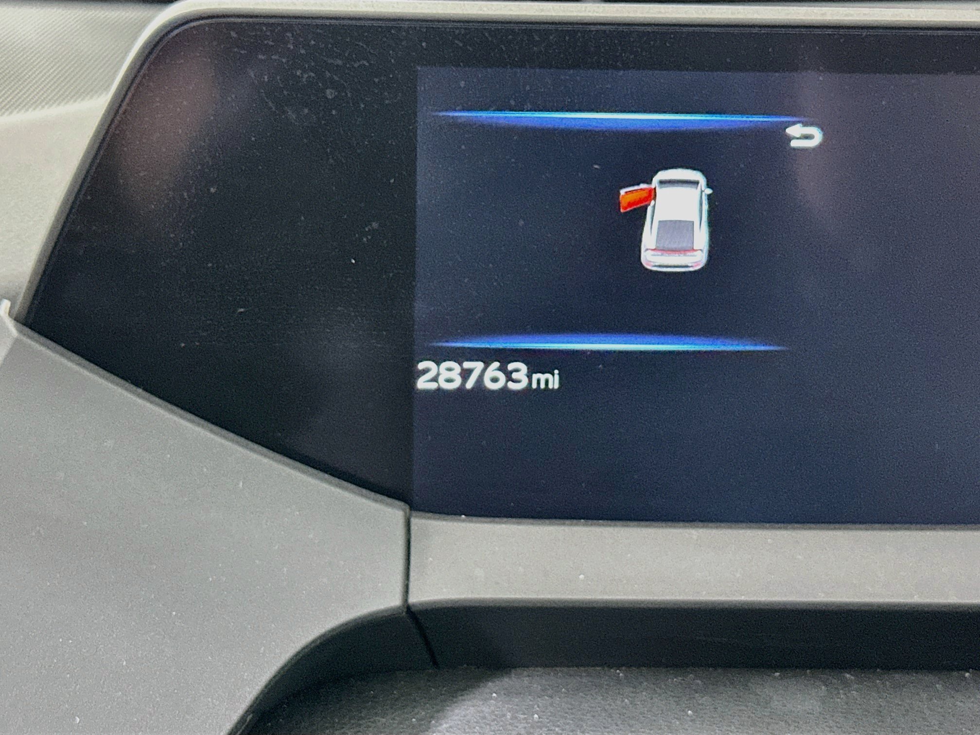 Used 2025 Toyota Prius LE FWD image 18