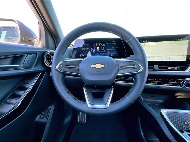 New 2026 Chevrolet Equinox LT w/ Convenience Package II FWD image 17