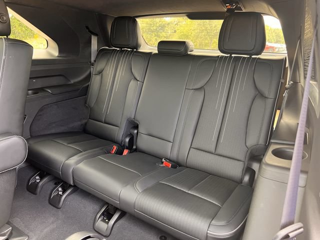 New 2026 Cadillac Escalade IQ Sport 2 w/ LPO, ONYX Package AWD/4WD image 26