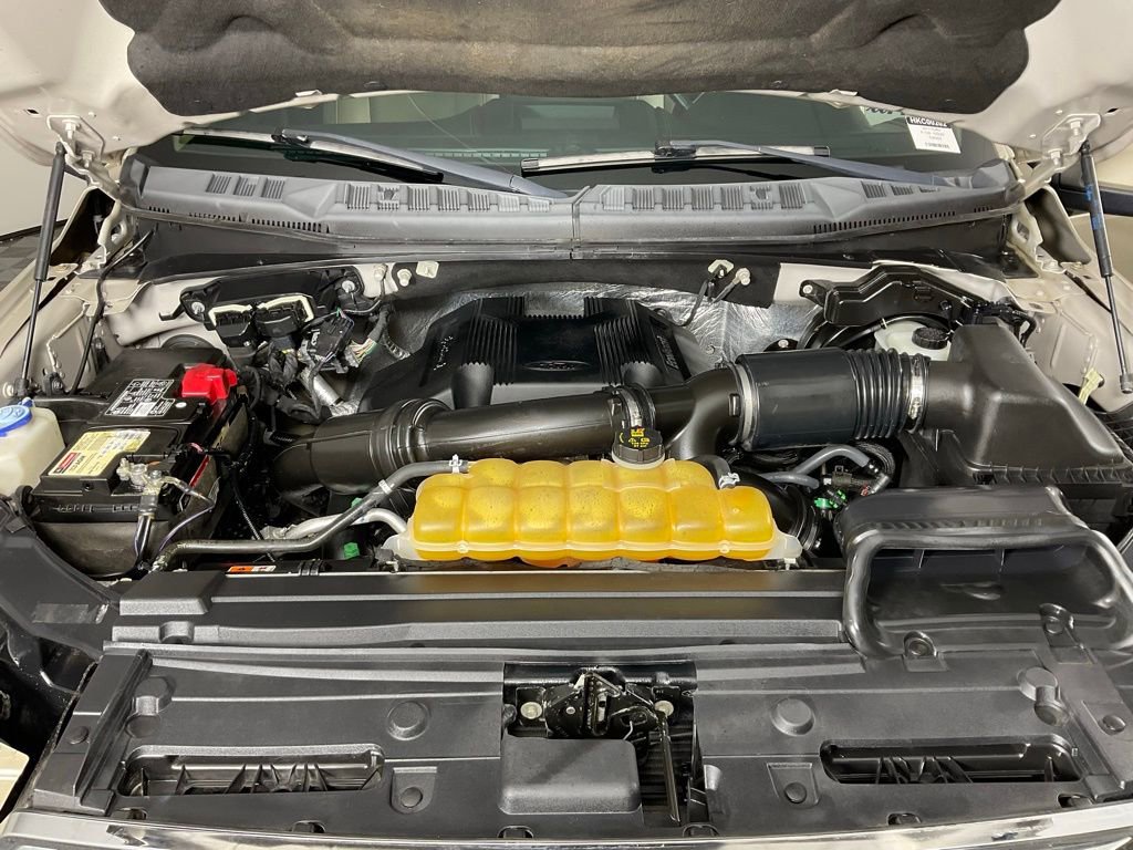 Used 2017 Ford F150 Lariat w/ Trailer Tow Package image 9