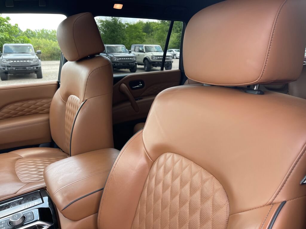 Used 2023 INFINITI QX80 Sensory w/ All-Season Package AWD/4WD image 6