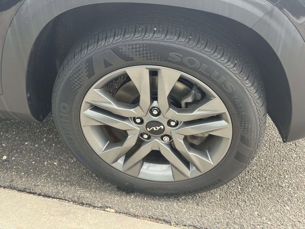 Used 2022 Kia Seltos LX image 7