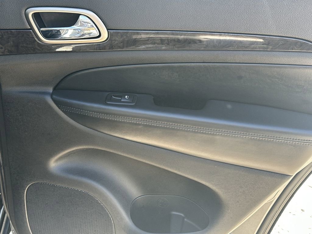 Used 2012 Jeep Grand Cherokee Laredo image 17