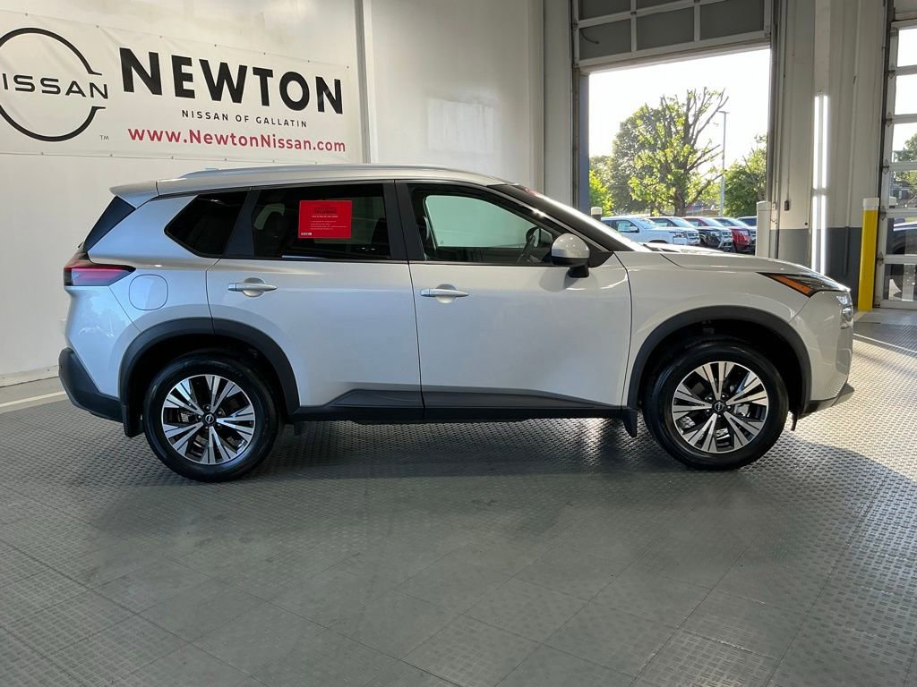 Used 2023 Nissan Rogue SV w/ SV Premium B Package FWD image 26
