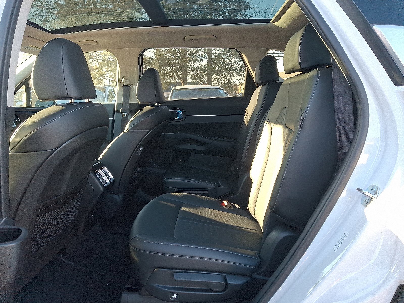 New 2025 Kia Sorento EX w/ Panoramic Sunroof Package image 6