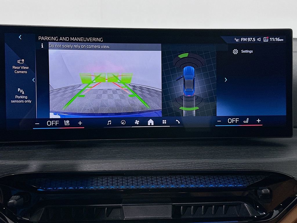 Used 2025 BMW 430i Convertible w/ M Sport Package image 14