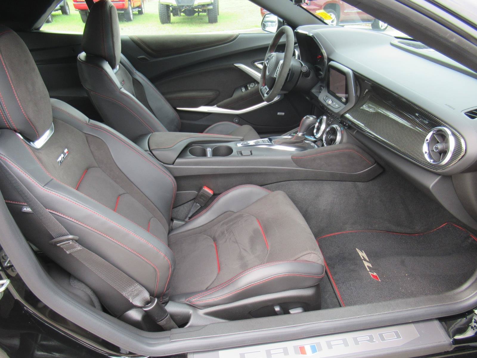 Used 2022 Chevrolet Camaro ZL1 w/ LPO, ZL1 Protection Package RWD image 10