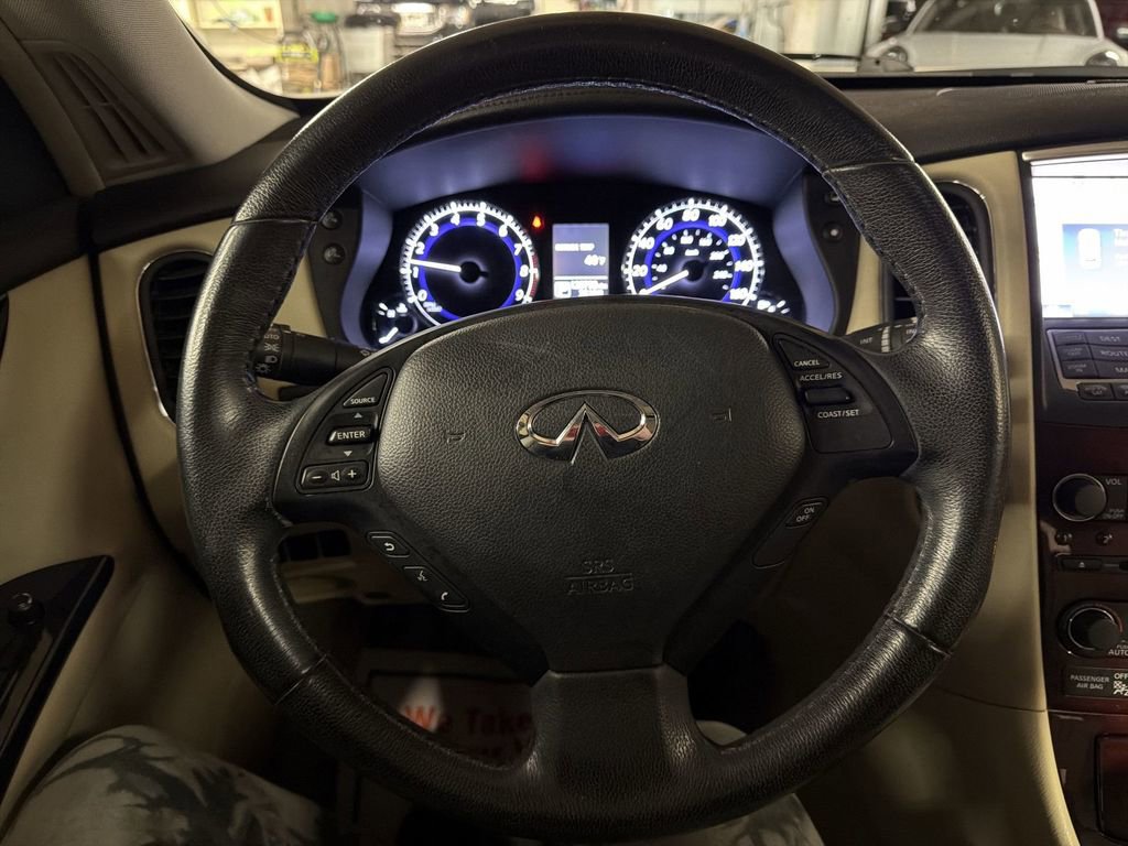 Used 2016 INFINITI QX50 AWD w/ Deluxe Touring Package image 11