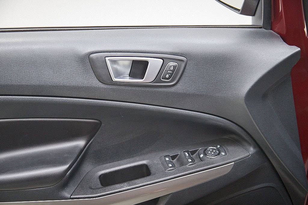 Used 2018 Ford EcoSport Titanium w/ Titanium Cold Weather Package image 11