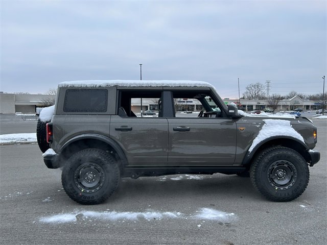 New 2025 Ford Bronco Badlands image 24
