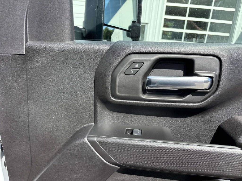 Used 2025 GMC Sierra 3500 Pro w/ Convenience Package AWD/4WD image 17