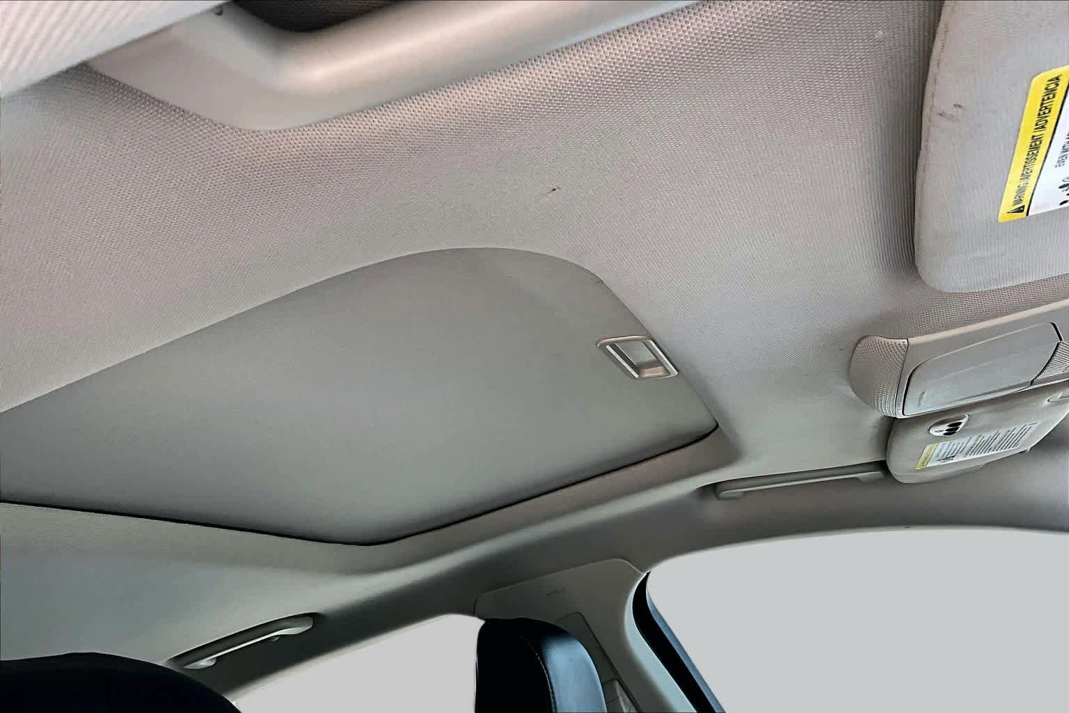 Used 2020 Ford Fusion Titanium FWD image 14