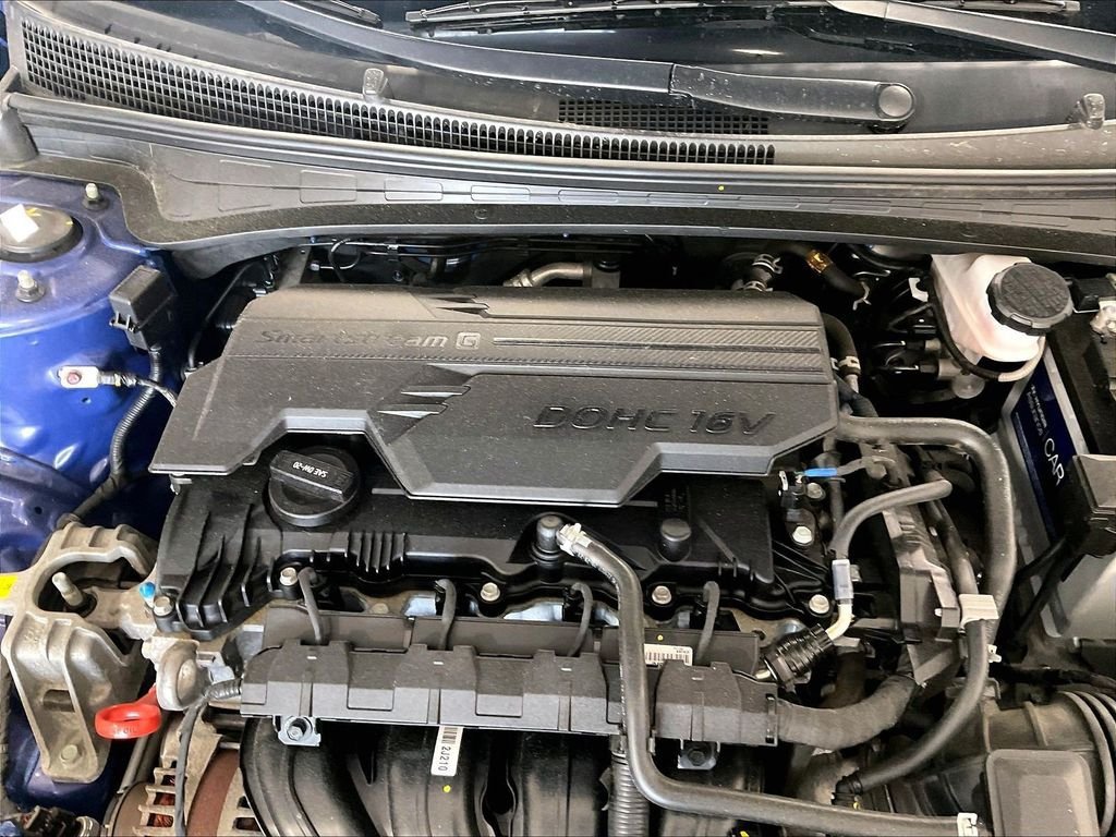 Certified 2023 Hyundai Elantra Limited FWD image 35