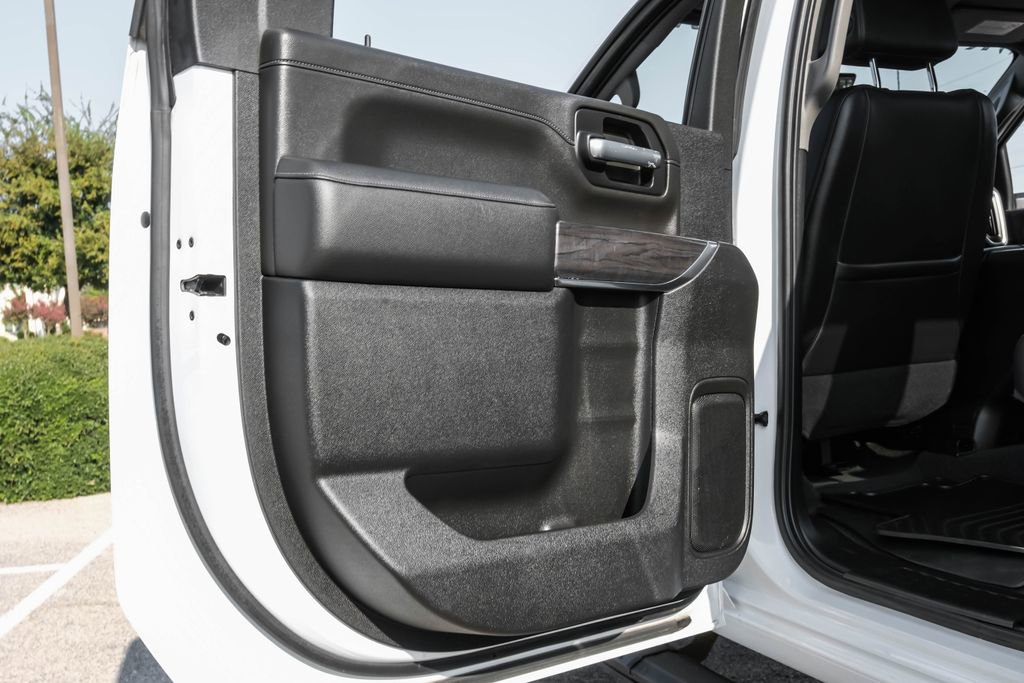 Used 2020 Chevrolet Silverado 2500 LTZ w/ LTZ Premium Package image 52