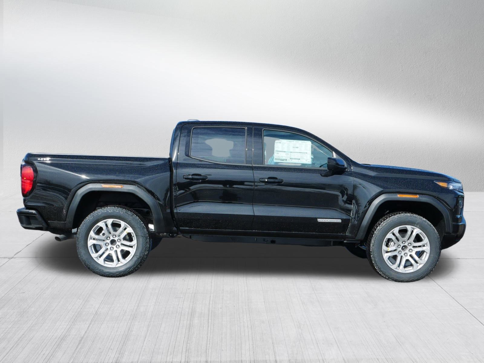 New 2026 GMC Canyon Elevation w/ Convenience Package image 6