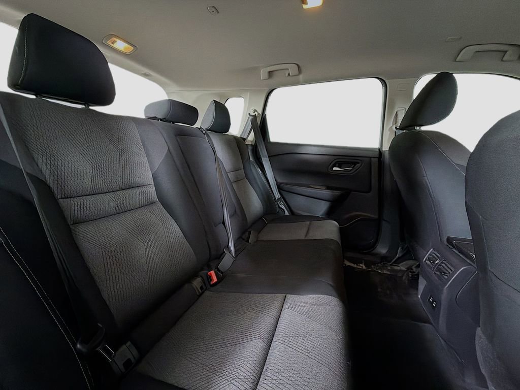 Used 2024 Nissan Rogue SV AWD/4WD image 29