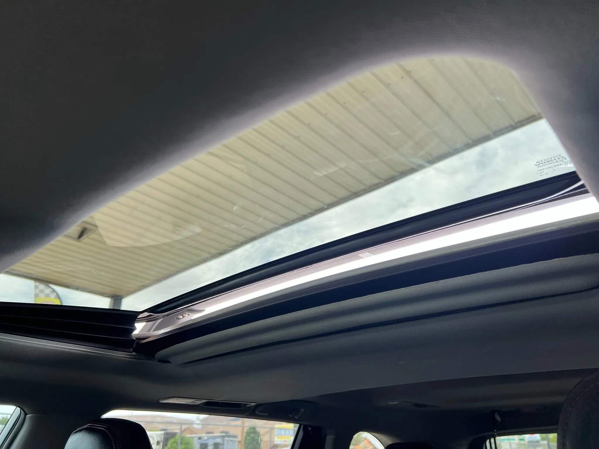 Used 2019 Toyota Highlander SE image 32