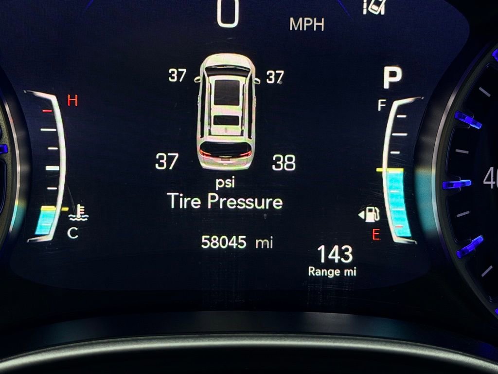 Used 2024 Chrysler Pacifica Touring-L image 14