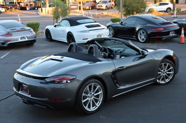 Used 2017 Porsche 718 Boxster image 19