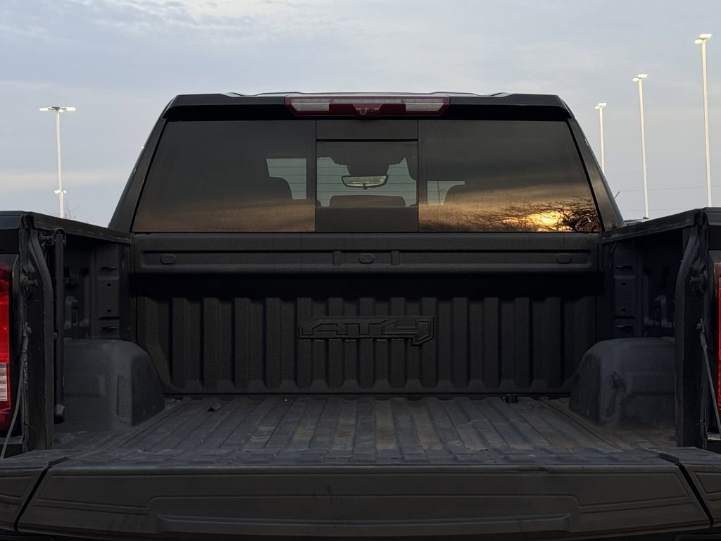 Used 2024 GMC Sierra 1500 AT4 w/ Technology Package AWD/4WD image 32