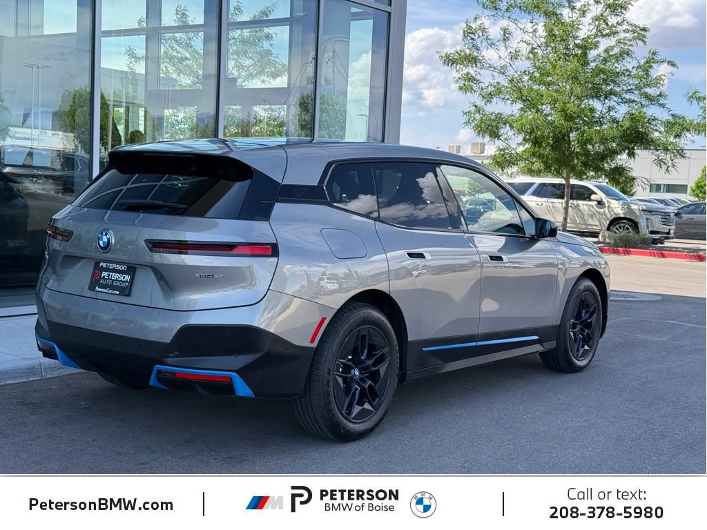 Used 2024 BMW iX xDrive50 w/ Convenience Package AWD/4WD image 5