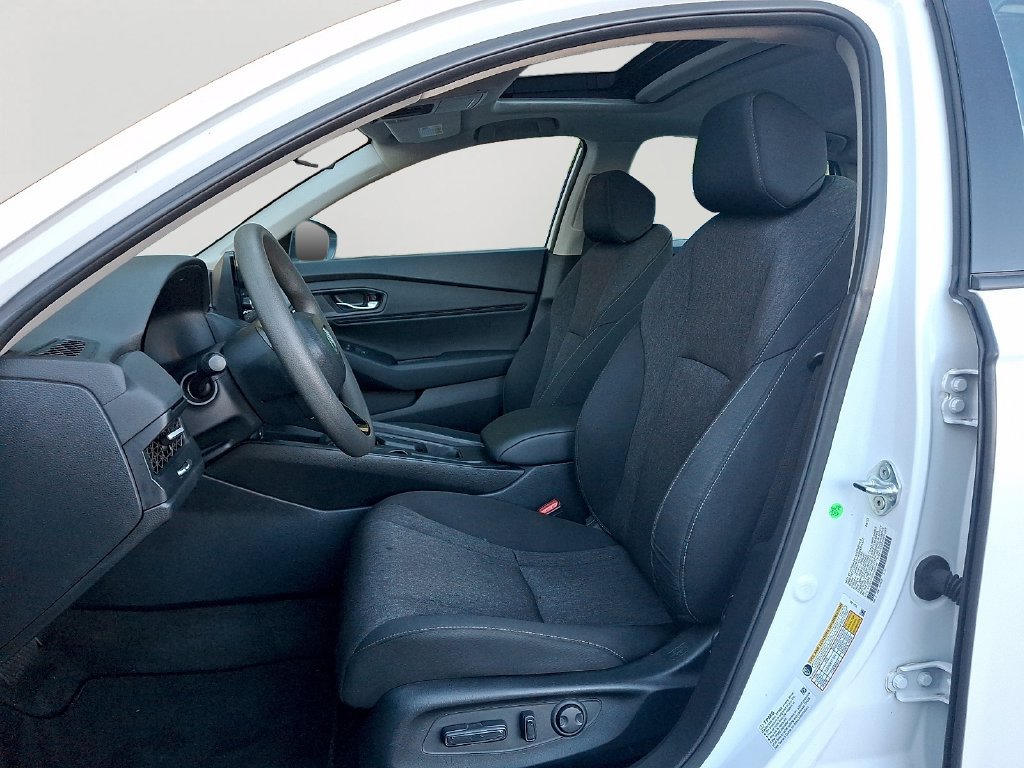 Used 2023 Honda Accord EX image 14