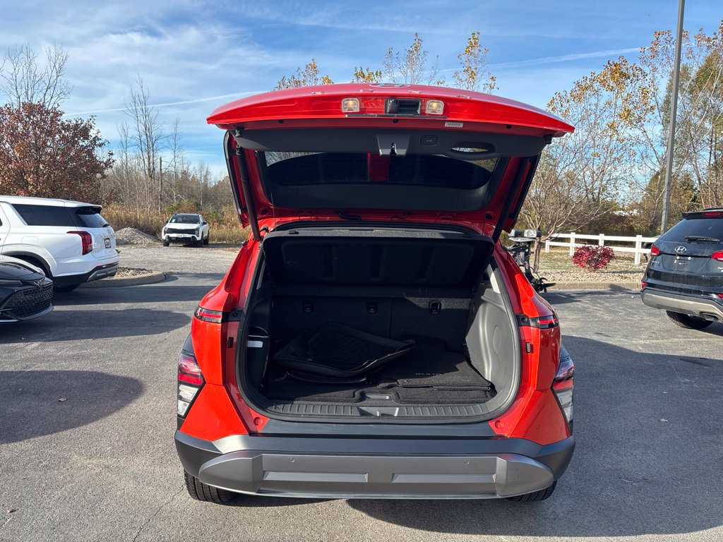 Used 2024 Hyundai Kona Limited FWD image 19