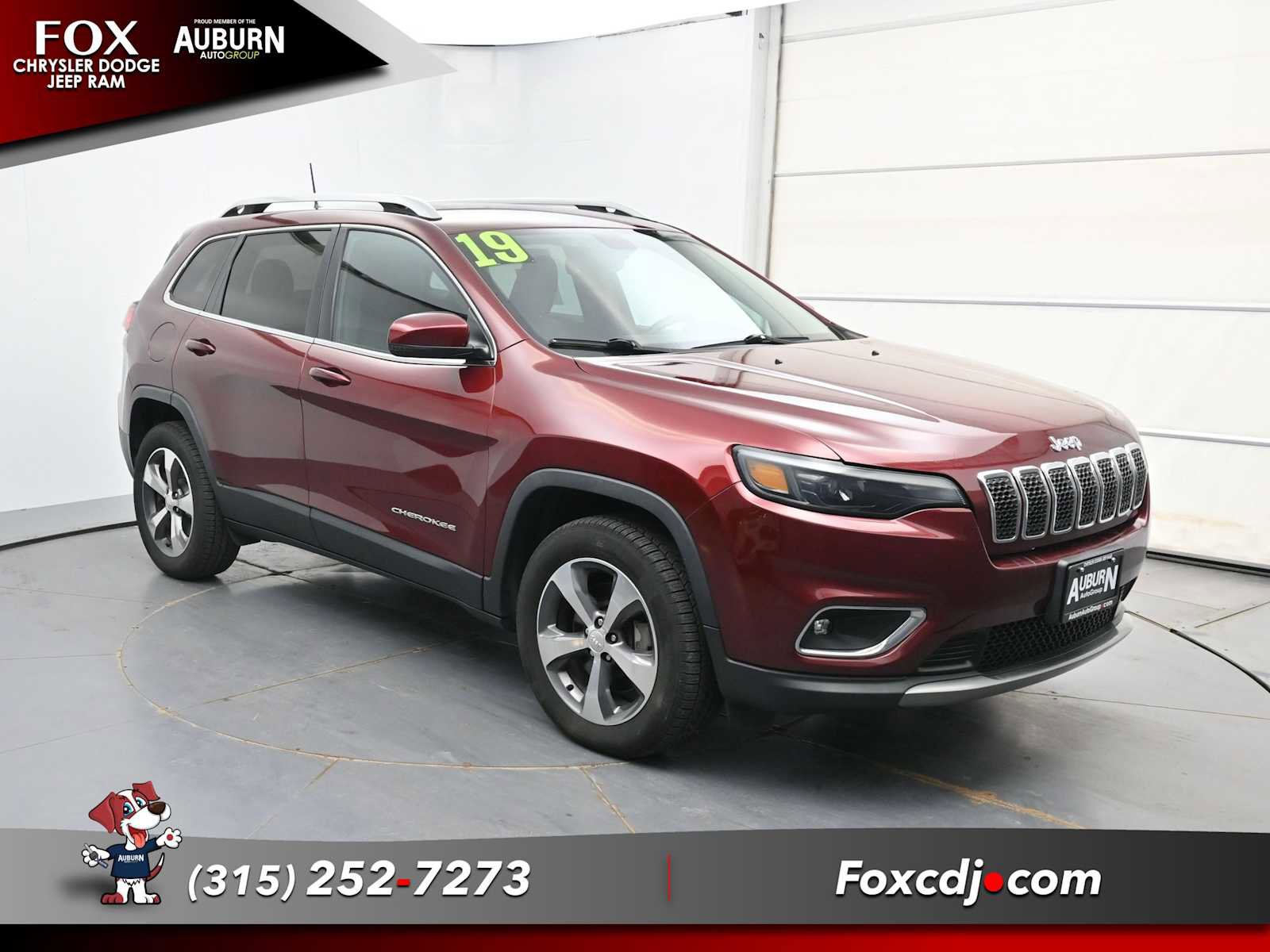 Used 2019 Jeep Cherokee Limited AWD/4WD image 2