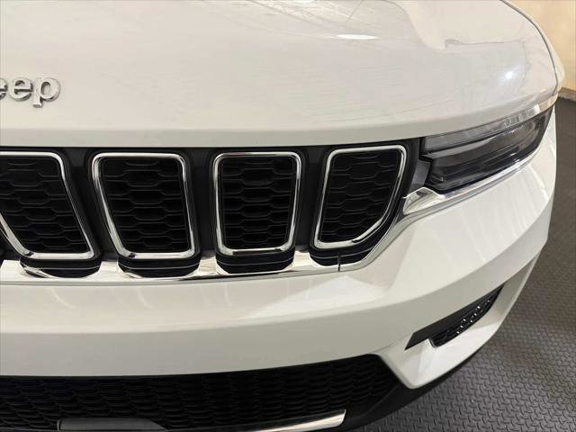 Certified 2023 Jeep Grand Cherokee Laredo w/ Luxury Tech Group I AWD/4WD image 5