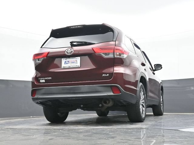 Used 2019 Toyota Highlander XLE FWD image 48