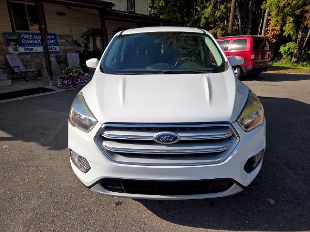 Used 2017 Ford Escape SE FWD image 8