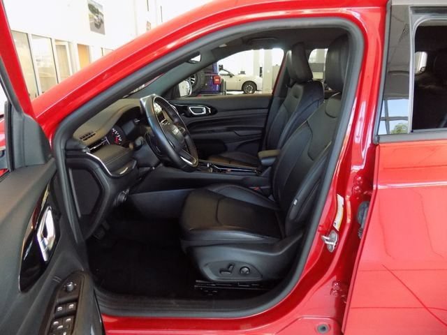 Certified 2022 Jeep Compass Limited AWD/4WD image 13