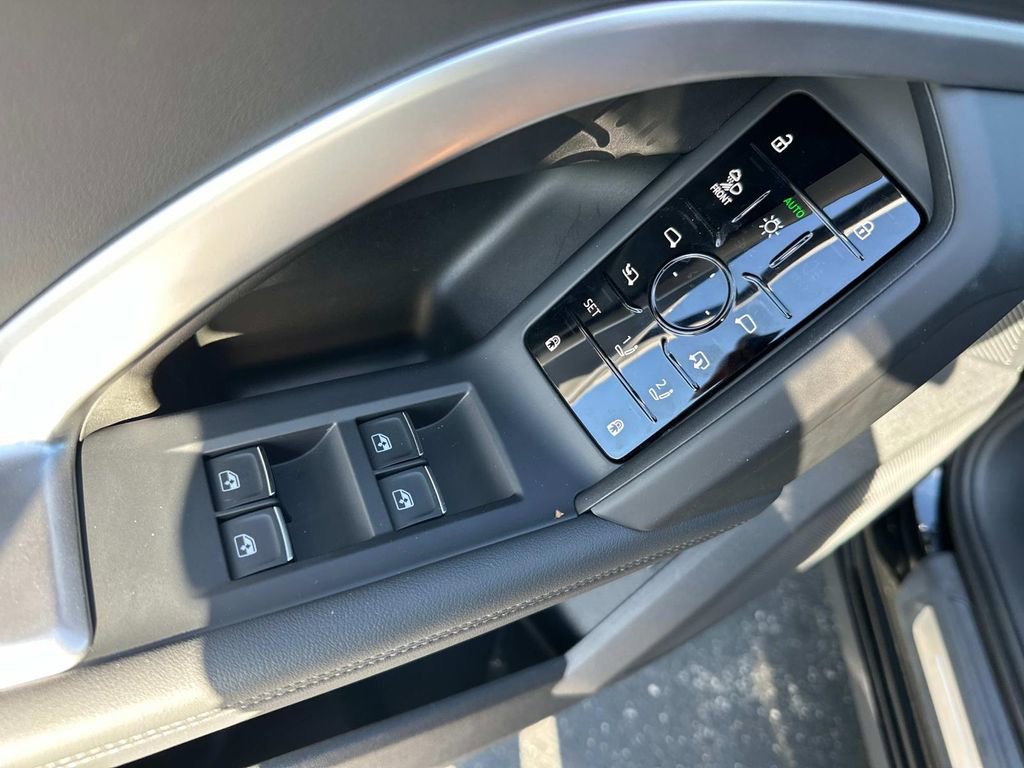 New 2025 Audi Q5 Premium Plus image 13