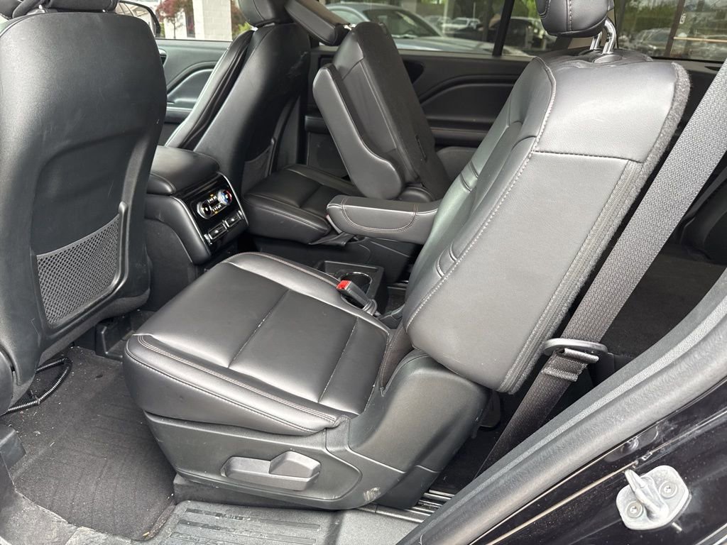 Used 2023 Lincoln Aviator AWD w/ Premium Package image 13