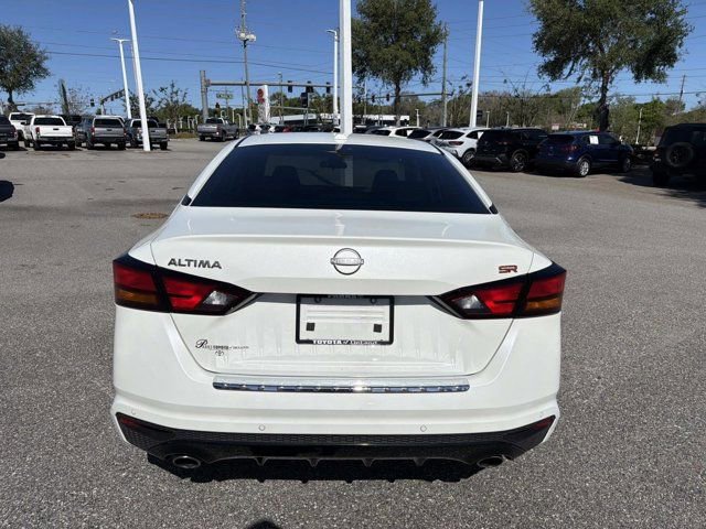 Used 2023 Nissan Altima 2.5 SR image 3