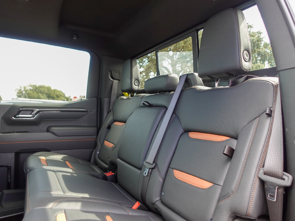 Used 2025 GMC Sierra 1500 AT4 w/ AT4 Premium Package AWD/4WD image 26