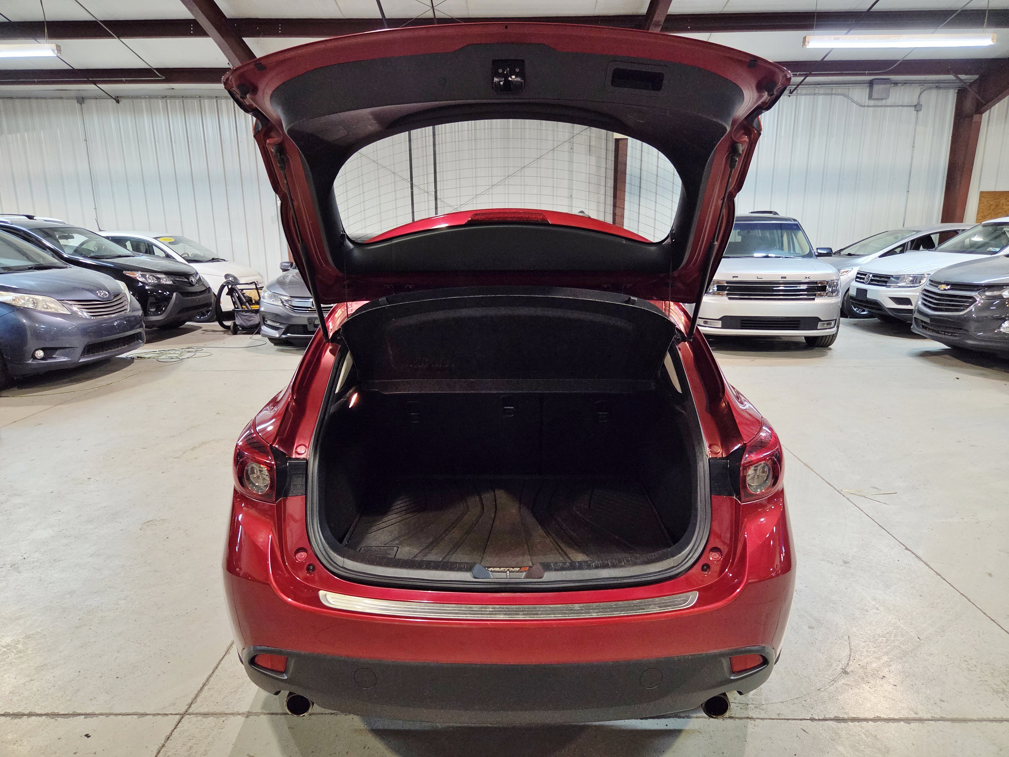 Used 2014 MAZDA MAZDA3 s Touring FWD image 22
