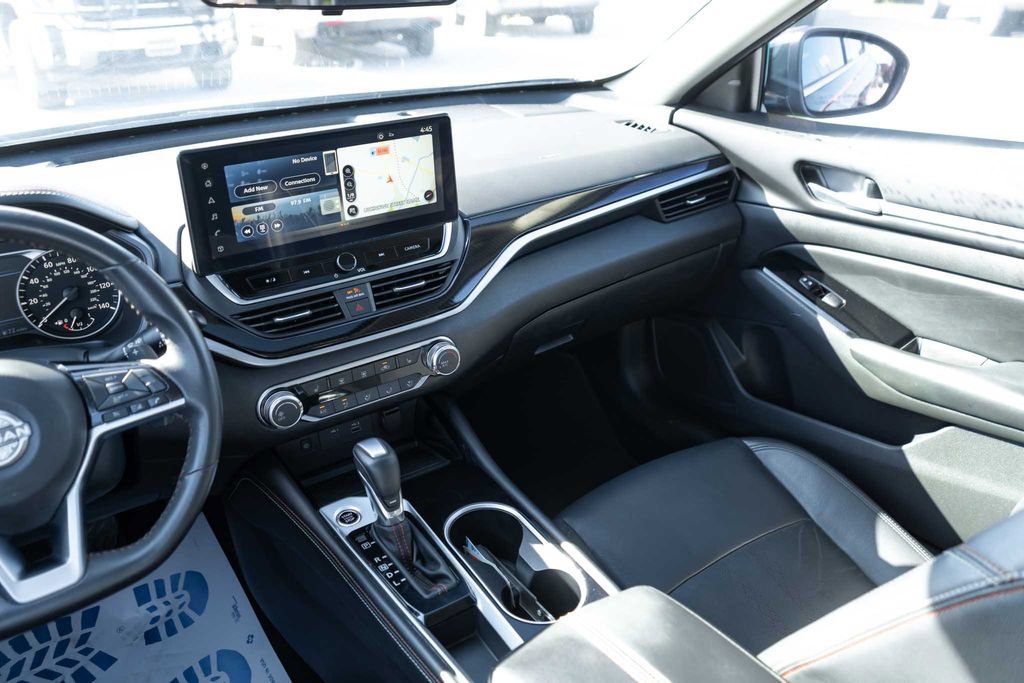 Used 2024 Nissan Altima 2.5 SR w/ SR Premium Package image 17