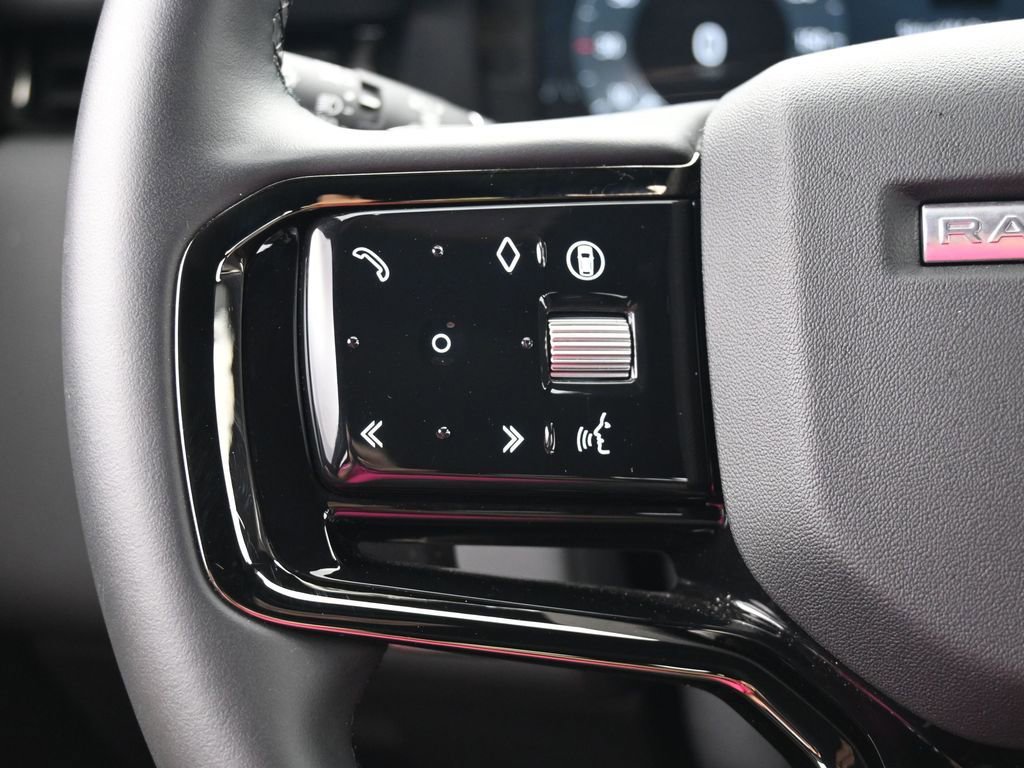 Used 2024 Land Rover Range Rover Evoque S image 46