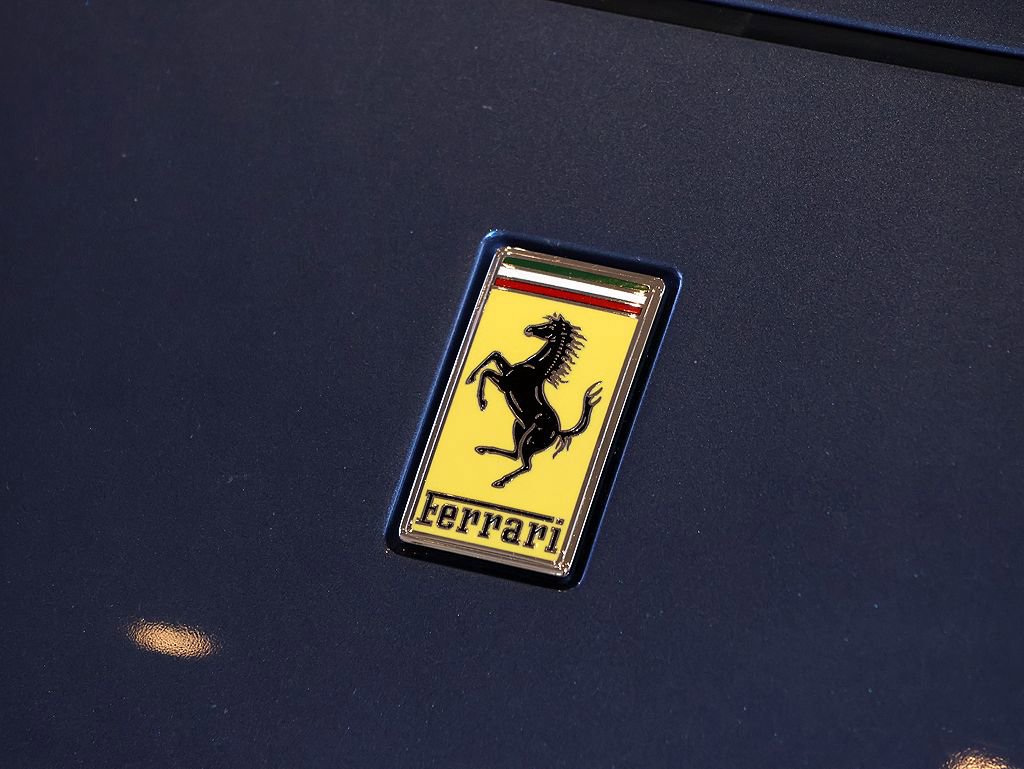 Certified 2020 Ferrari Portofino RWD image 7