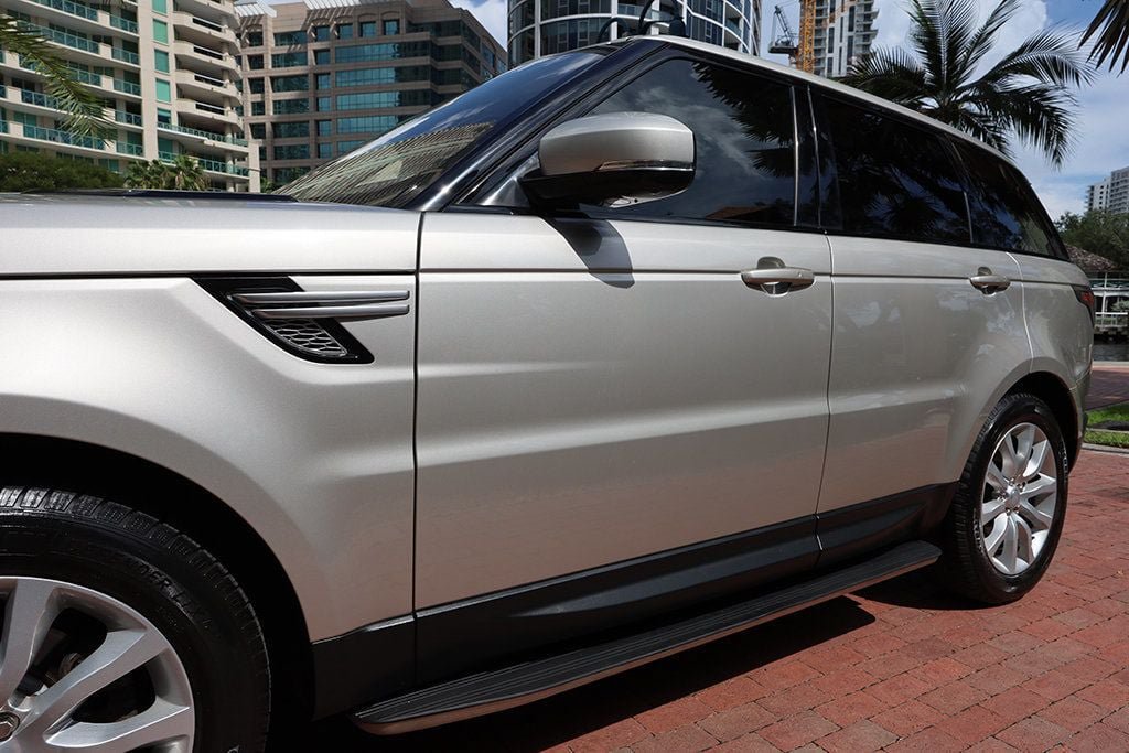 Used 2017 Land Rover Range Rover Sport HSE AWD/4WD image 23