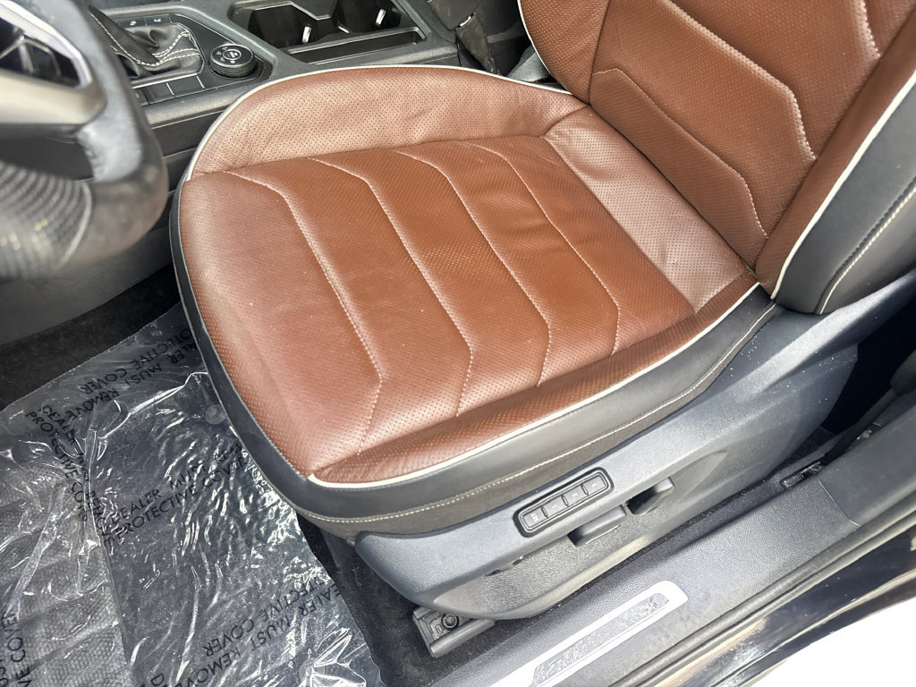 Used 2024 Volkswagen Tiguan SEL R-Line AWD/4WD image 29