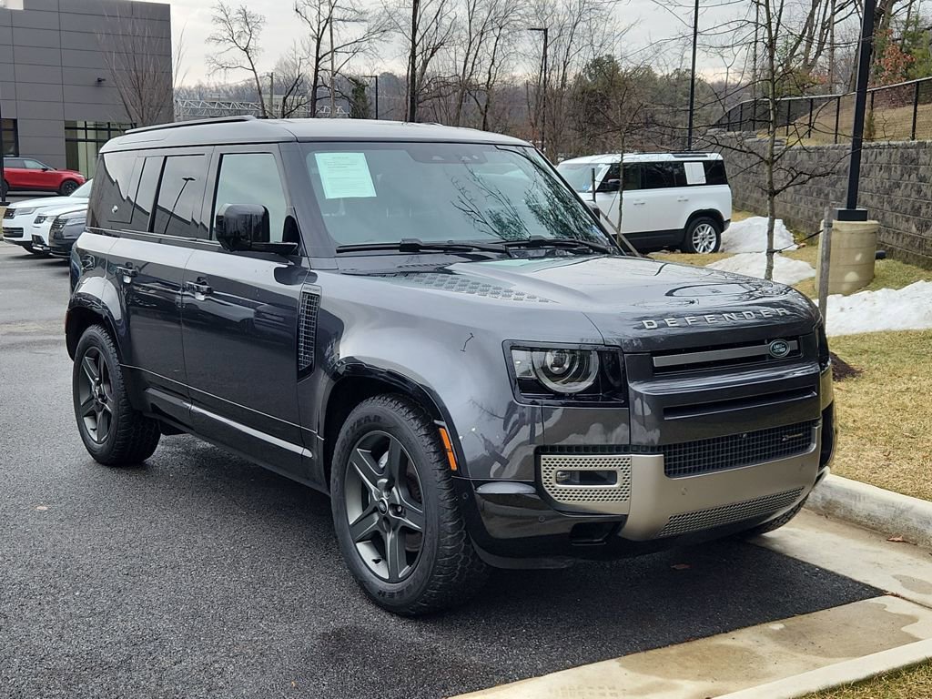 Used 2023 Land Rover Defender 110 X-Dynamic SE image 10